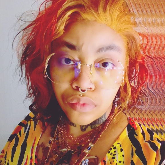 "Phenomenal Woman" Sunnies - Picture 6 of 8